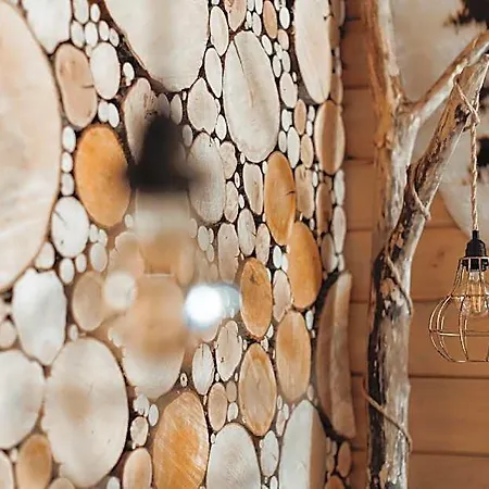 A L'ombre Des Charmes Hotel